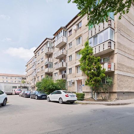 Decebal Flat Apartamento Oradea Exterior foto