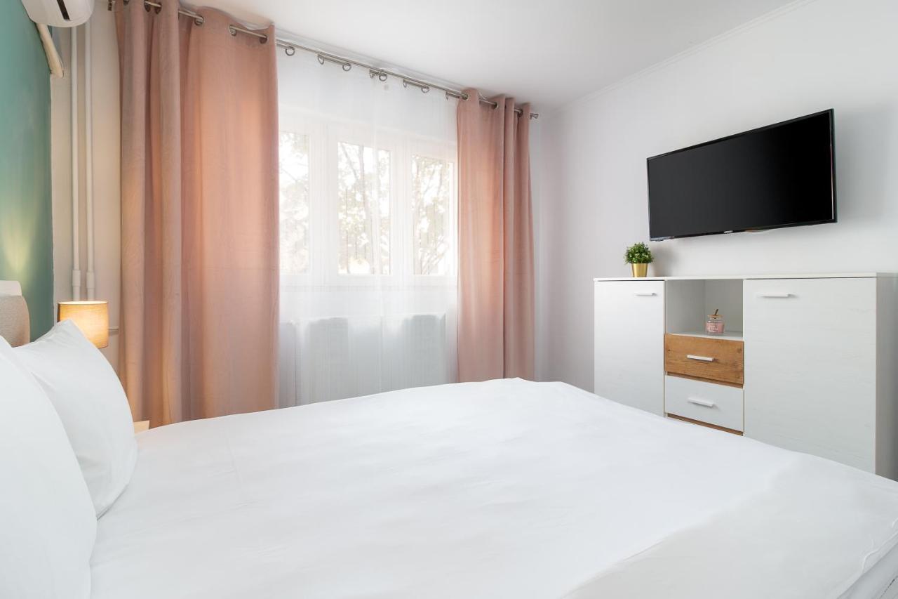 Decebal Flat Apartamento Oradea Exterior foto