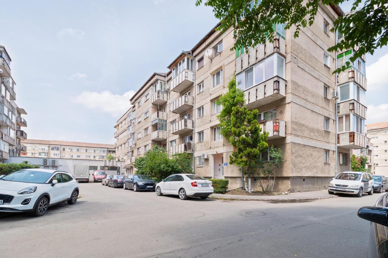 Decebal Flat Apartamento Oradea Exterior foto